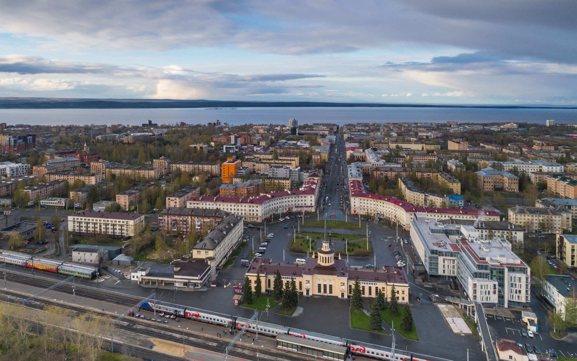 Main railway station (aerial photo) in Petrozavodsk, Republic o…