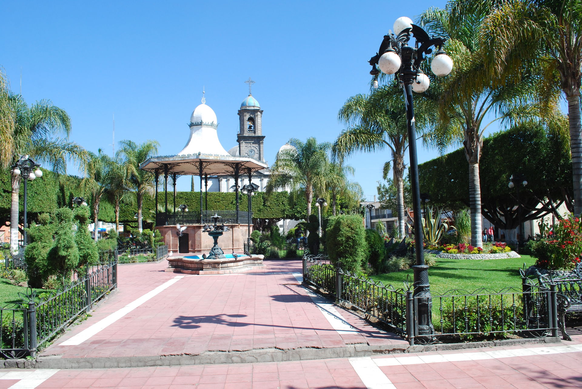 Main garden of Acambaro with the Templo Santuario de Guadalupe …