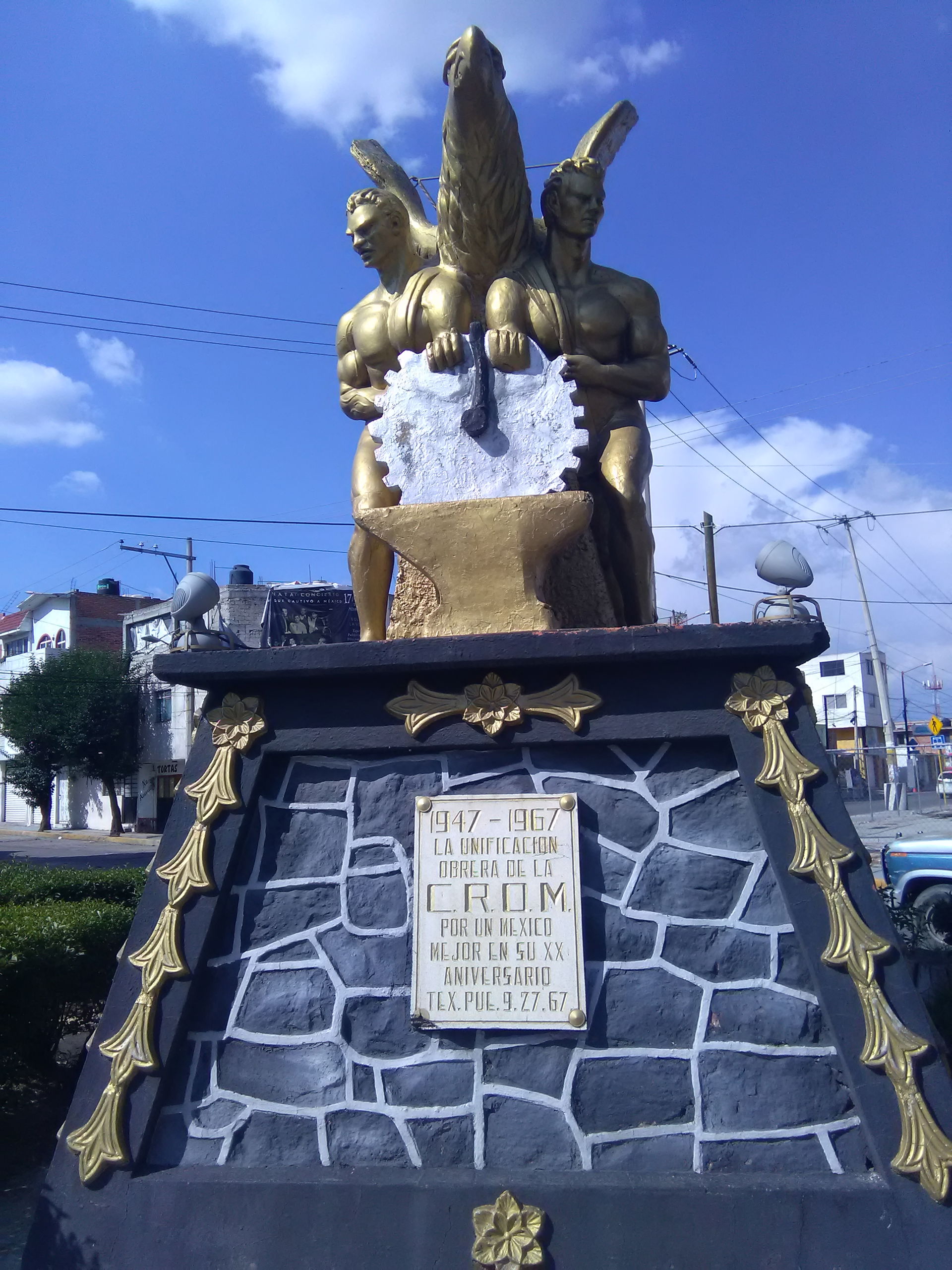Monumento al Trabajo, conocido popularmente como "Hombres Fuert…