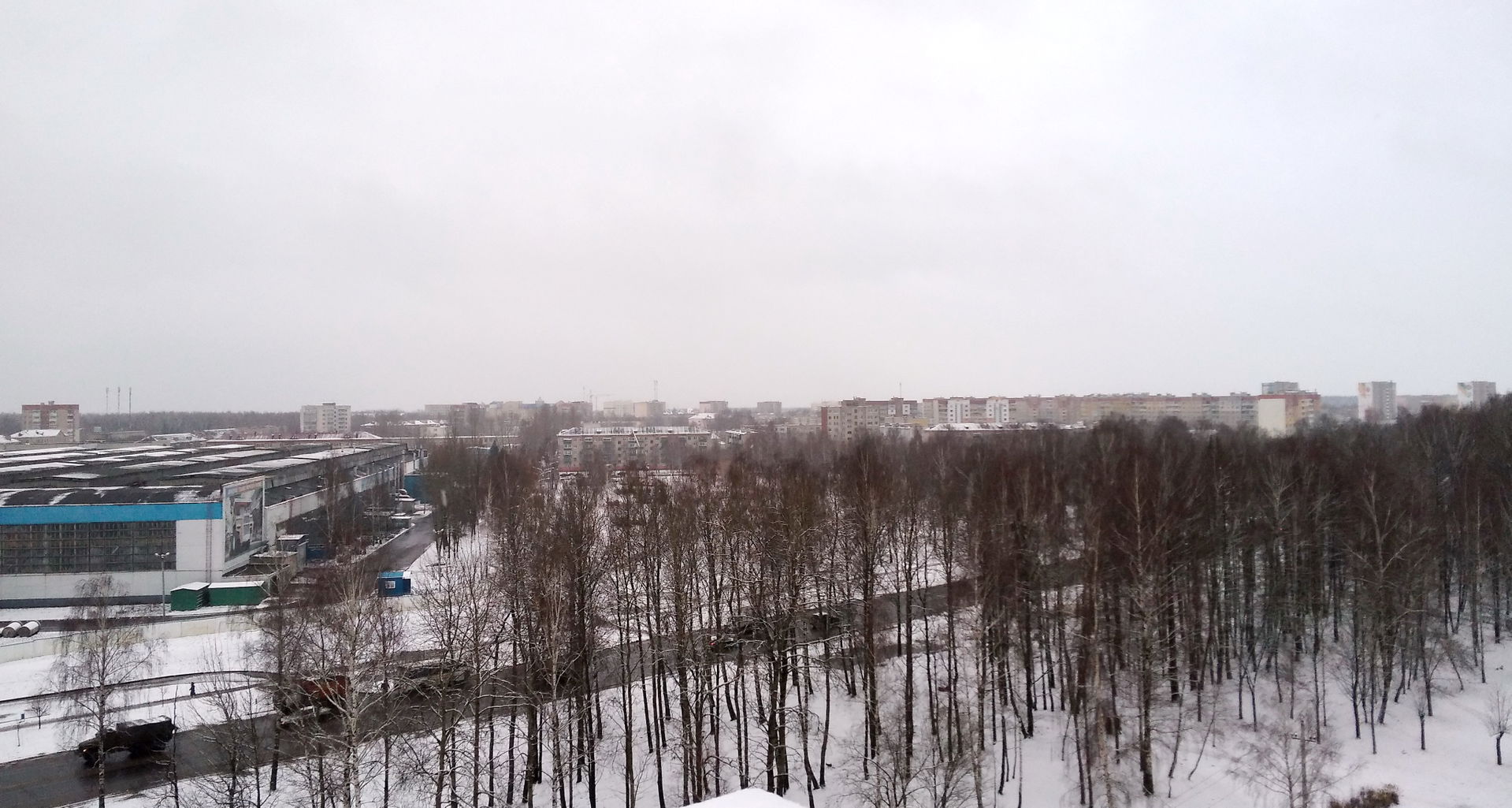 Жодино. Вид на завод "БелАЗ" и на город