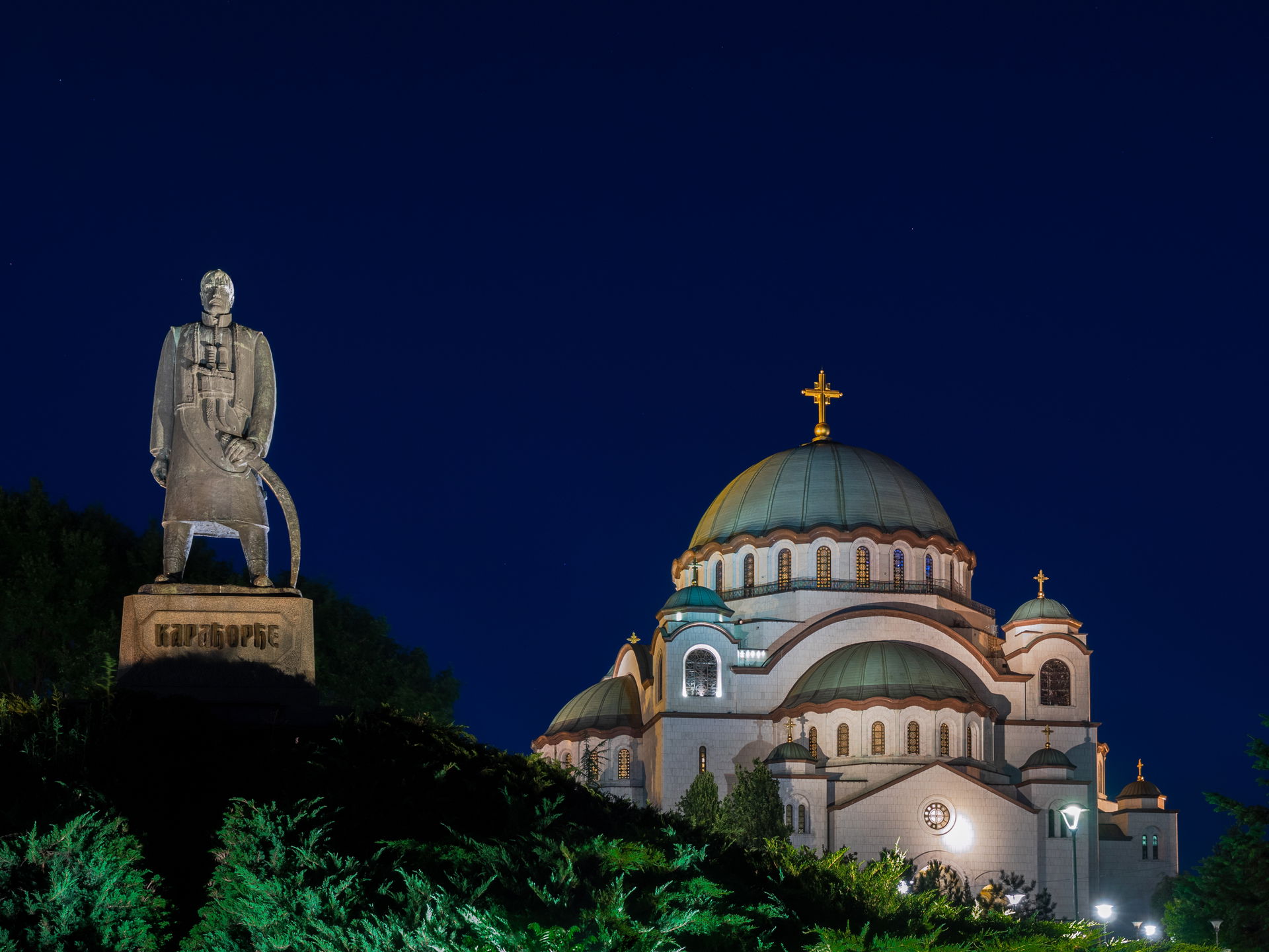Church of Saint Sava (Belgrade, Serbia) with the monument to Ka…