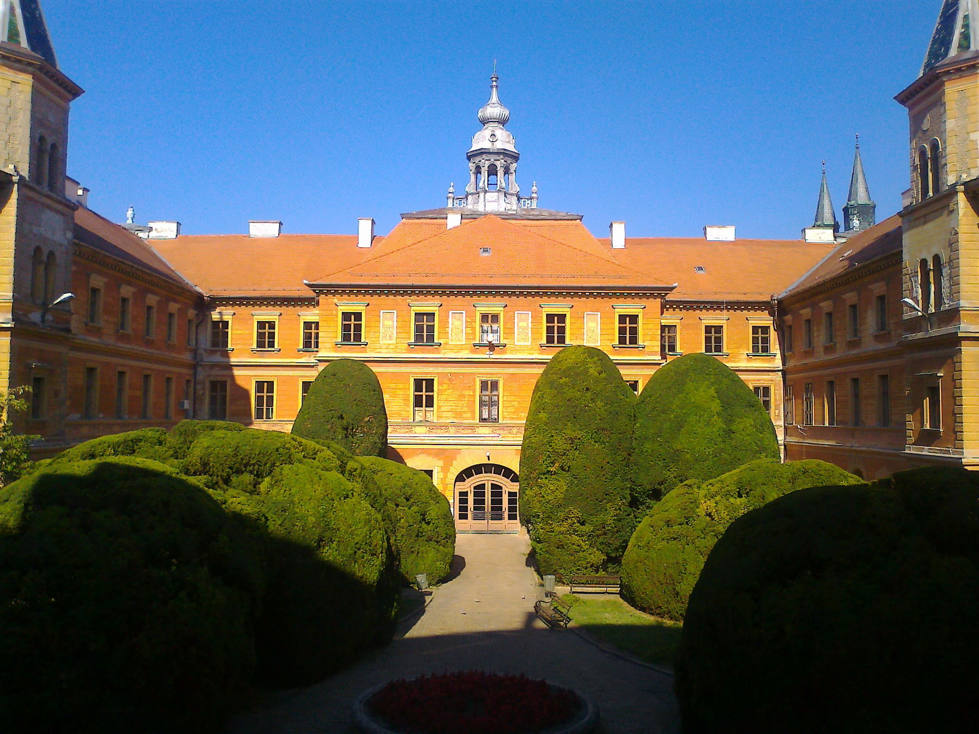 Zgrada opštine Sombor poznatija kao Županija
