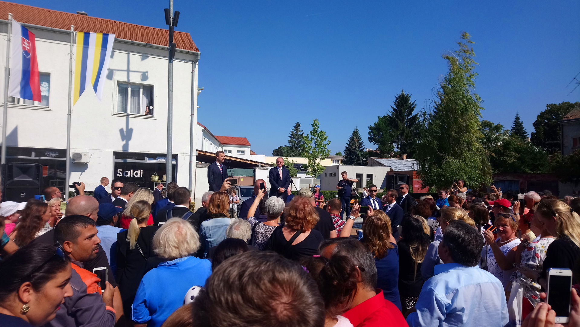 Prezident SR Andrej Kiska a primátor mesta Piešťany Miloš Tamaj…