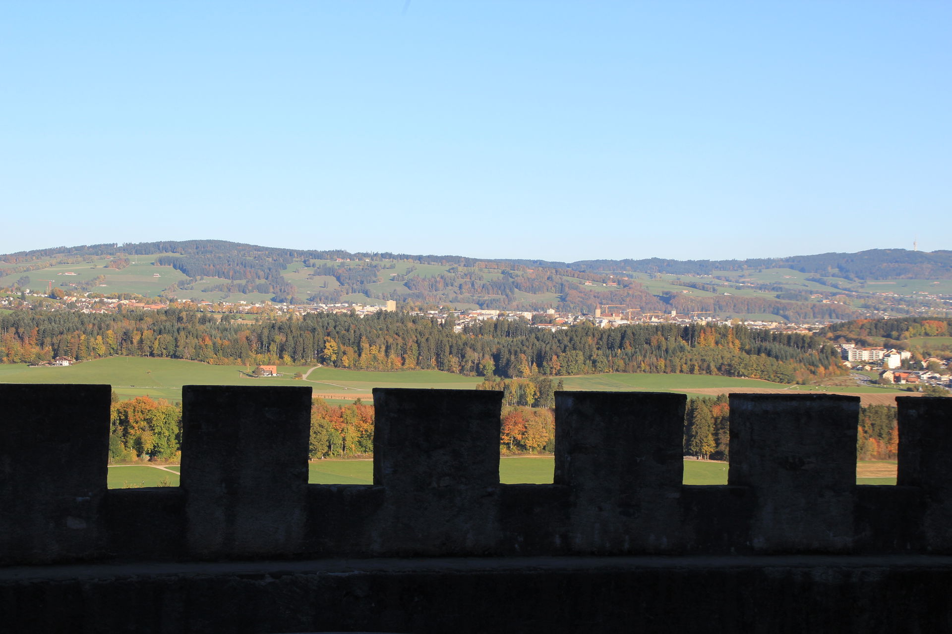 de:Bulle FR, vom Schoss Gruyères aus gesehen