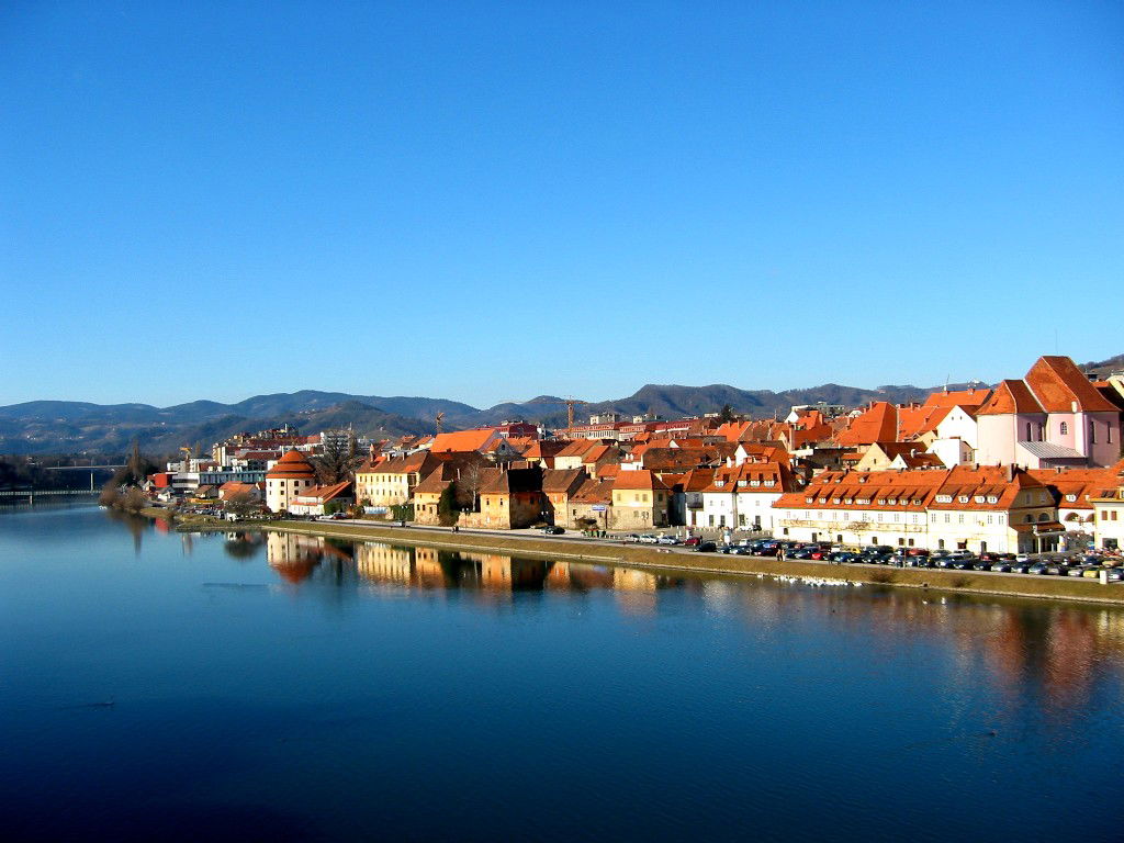 Lent, the old part on the river en:Drave, of en:Maribor (en:Slo…