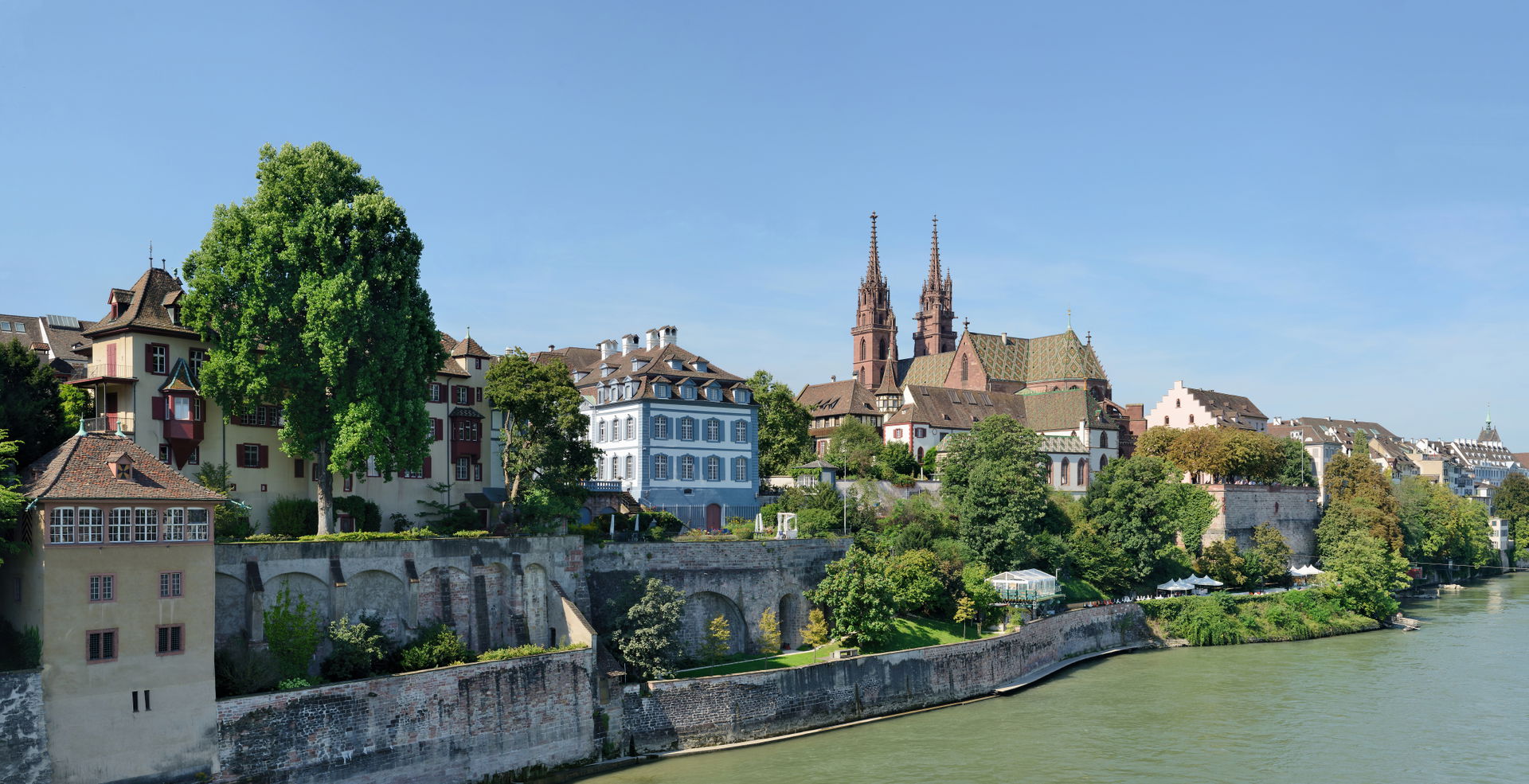 Basel: Pfalz, Minster and surroundings