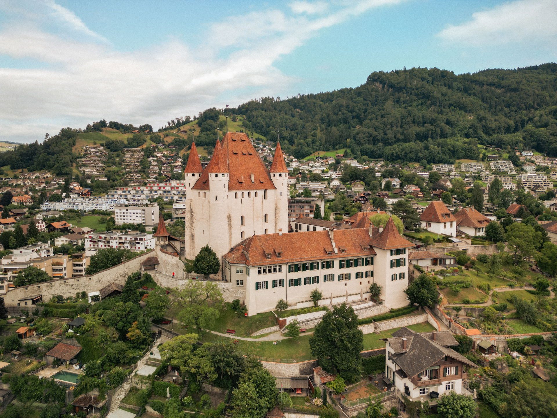 Thun Caste