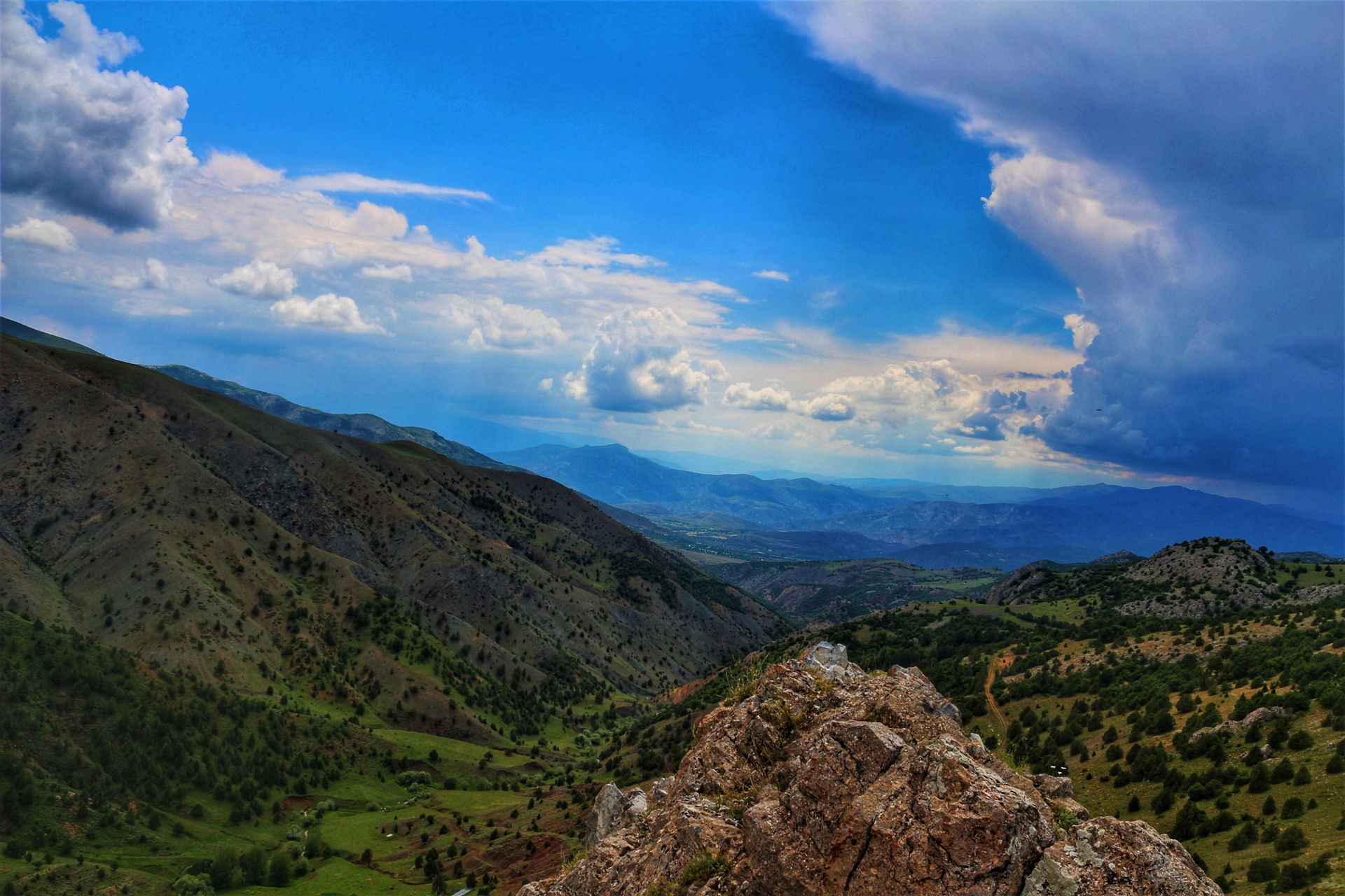 The image taken from the hills in Erzincan is attached.