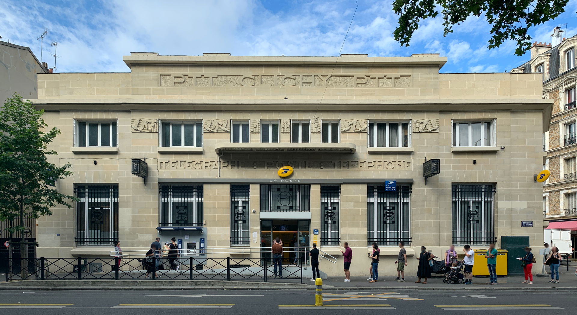 Bureau de poste Hôtel de Ville, Clichy-la-Garenne.
