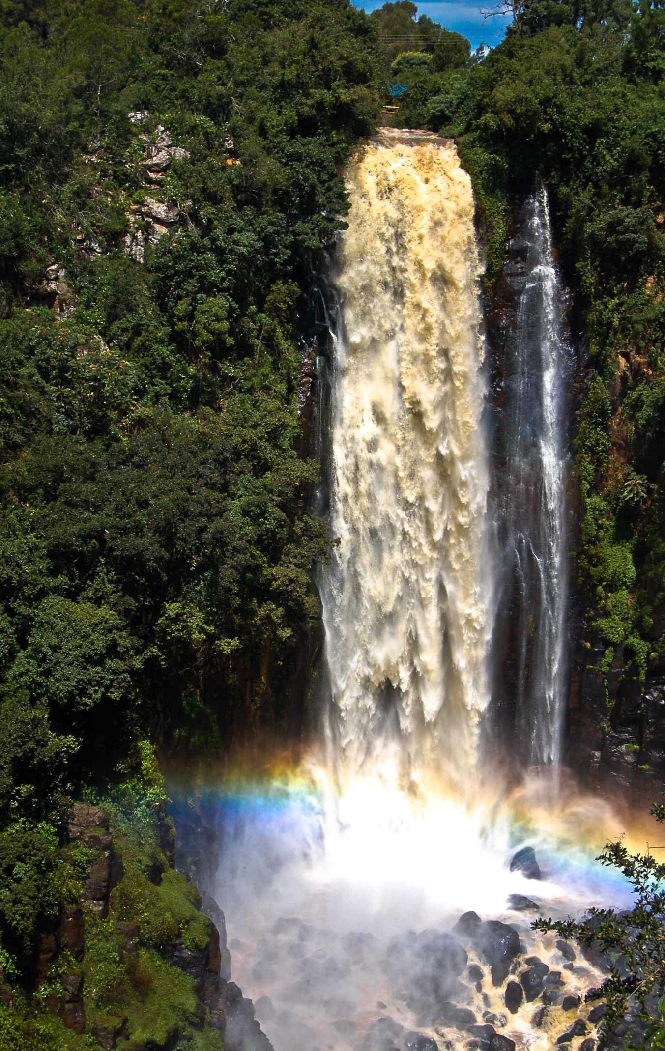 The Thomson's Falls with a rainbow