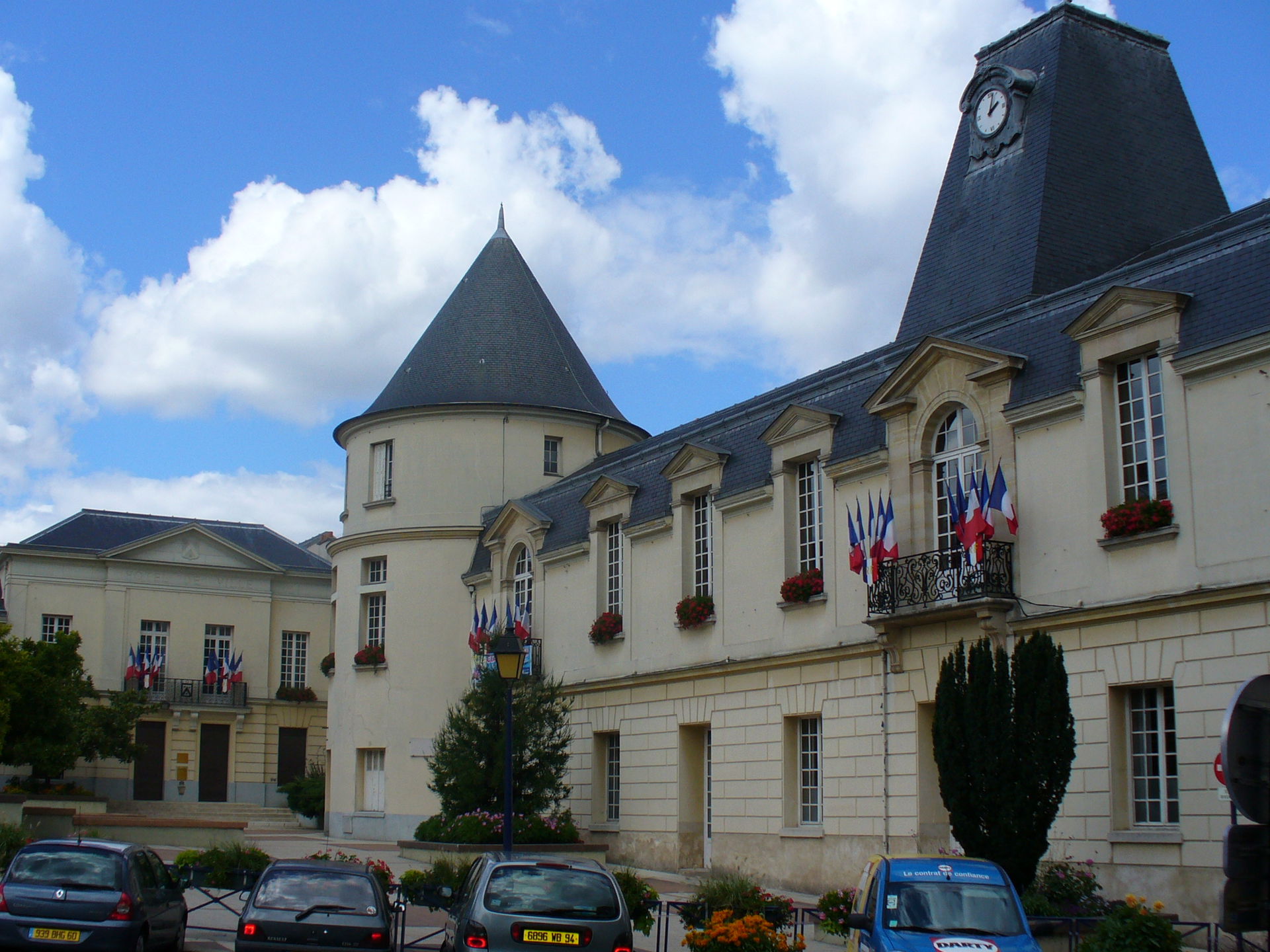 Clamart view 4