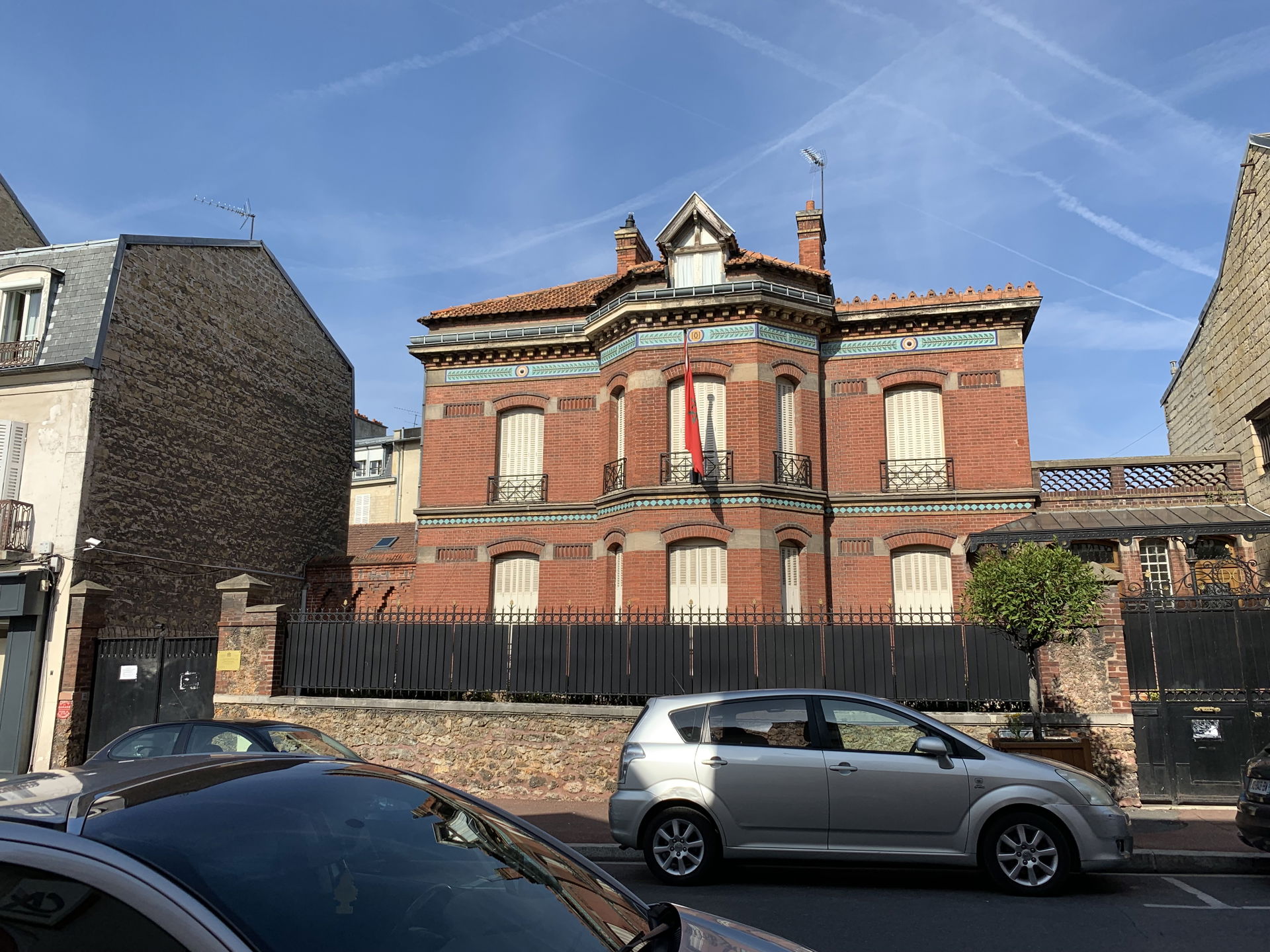 Consulat Général du Royaume du Maroc, Pontoise.