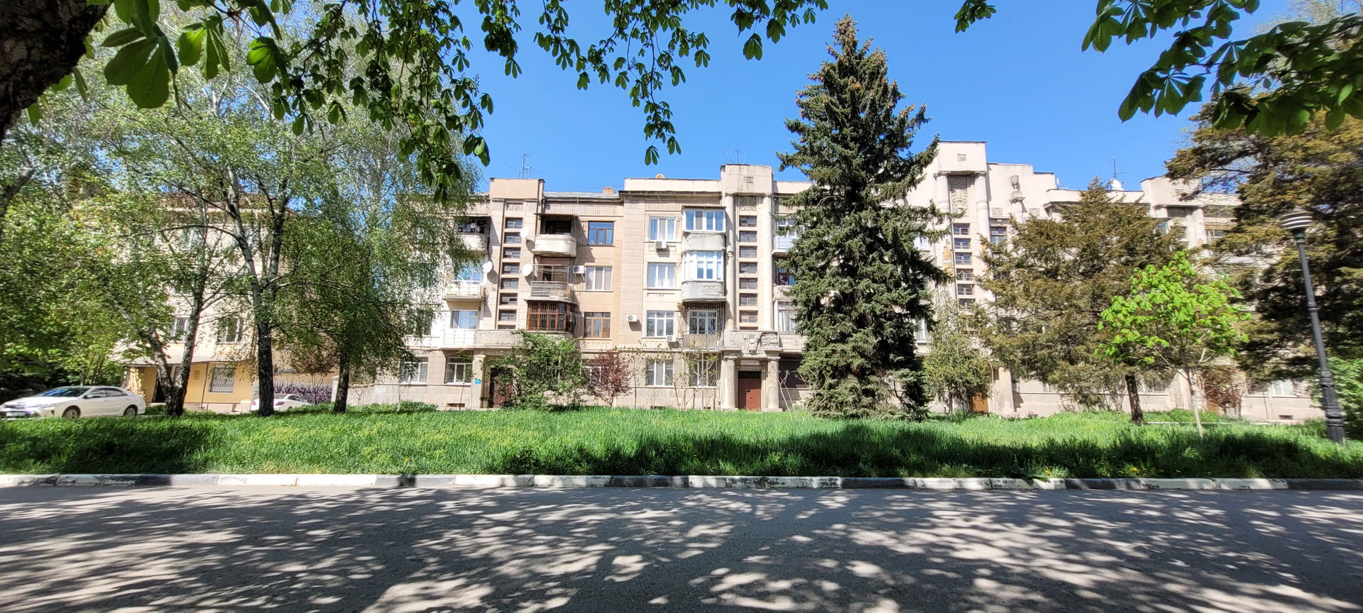 Buildings in Simferopol 2021-05