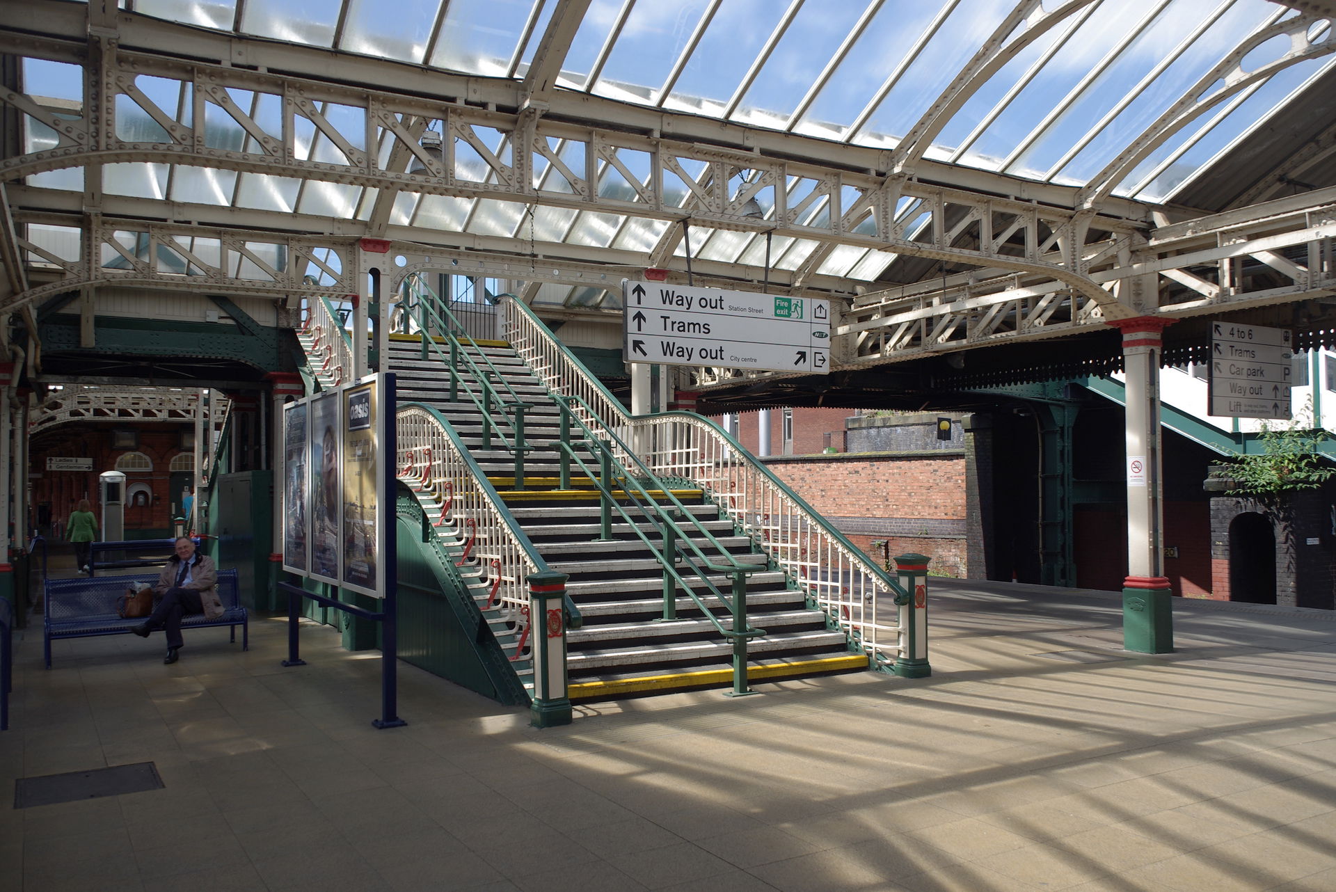 Steps from the platform bridge at Nottingham railway station.