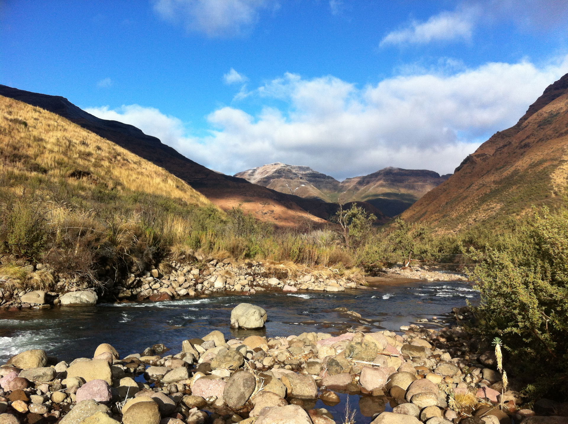 Unnamed Road, Lesotho. Hlotse River near Maliba Lodge in northe…