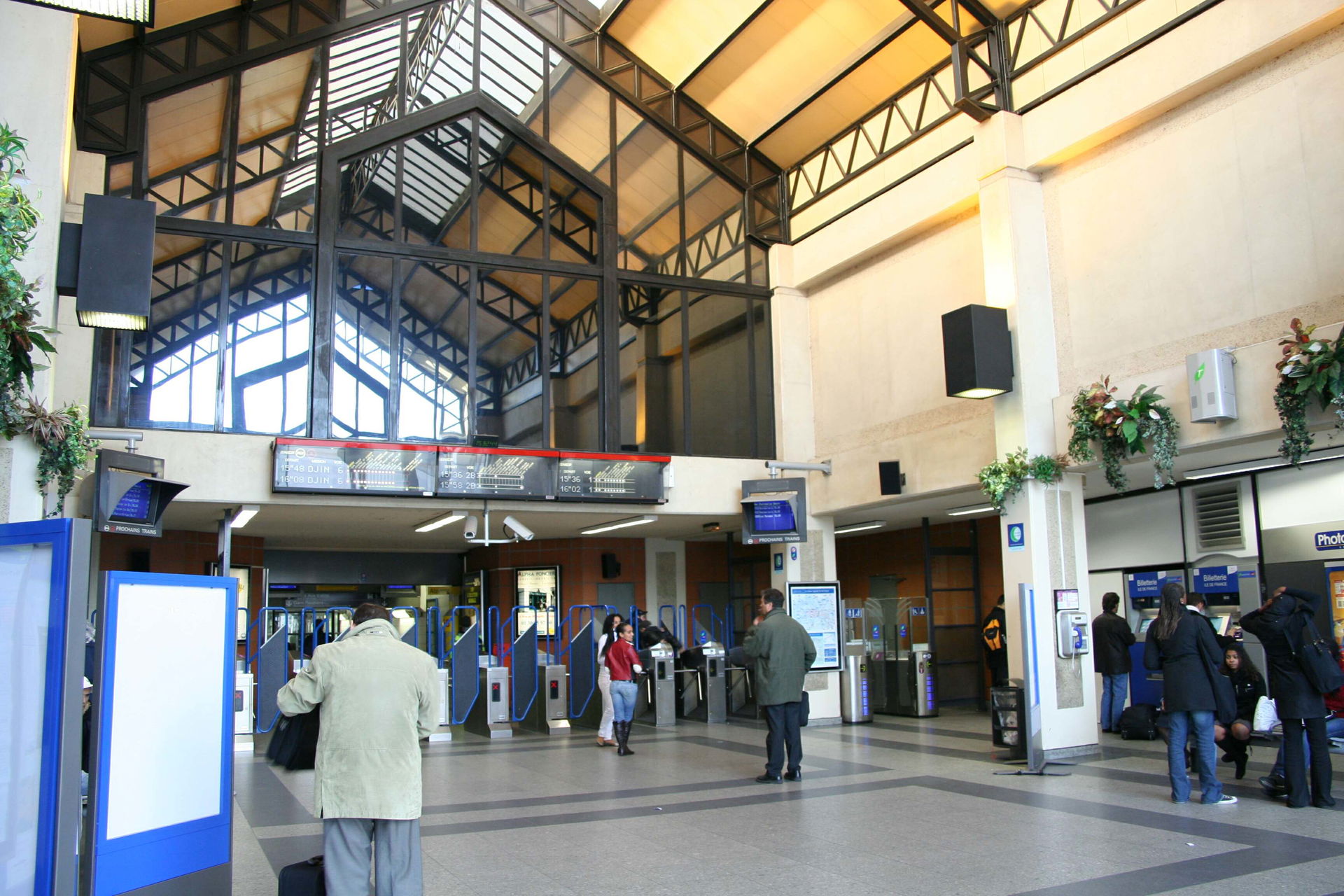 Gare de Poissy - Yvelines (France)