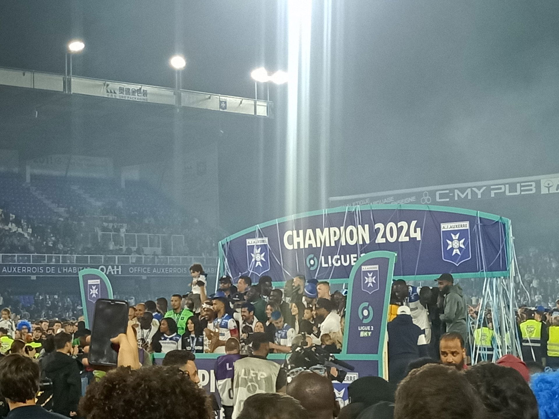 2024 French Ligue 2 champion podium