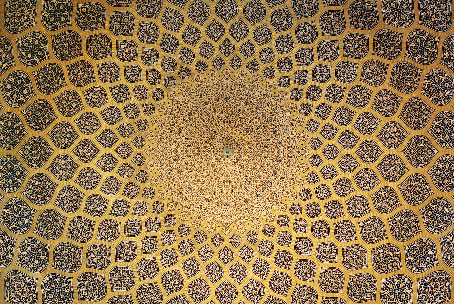 The interior side of the dome of the Sheikh Lotf-Allah mosque i…