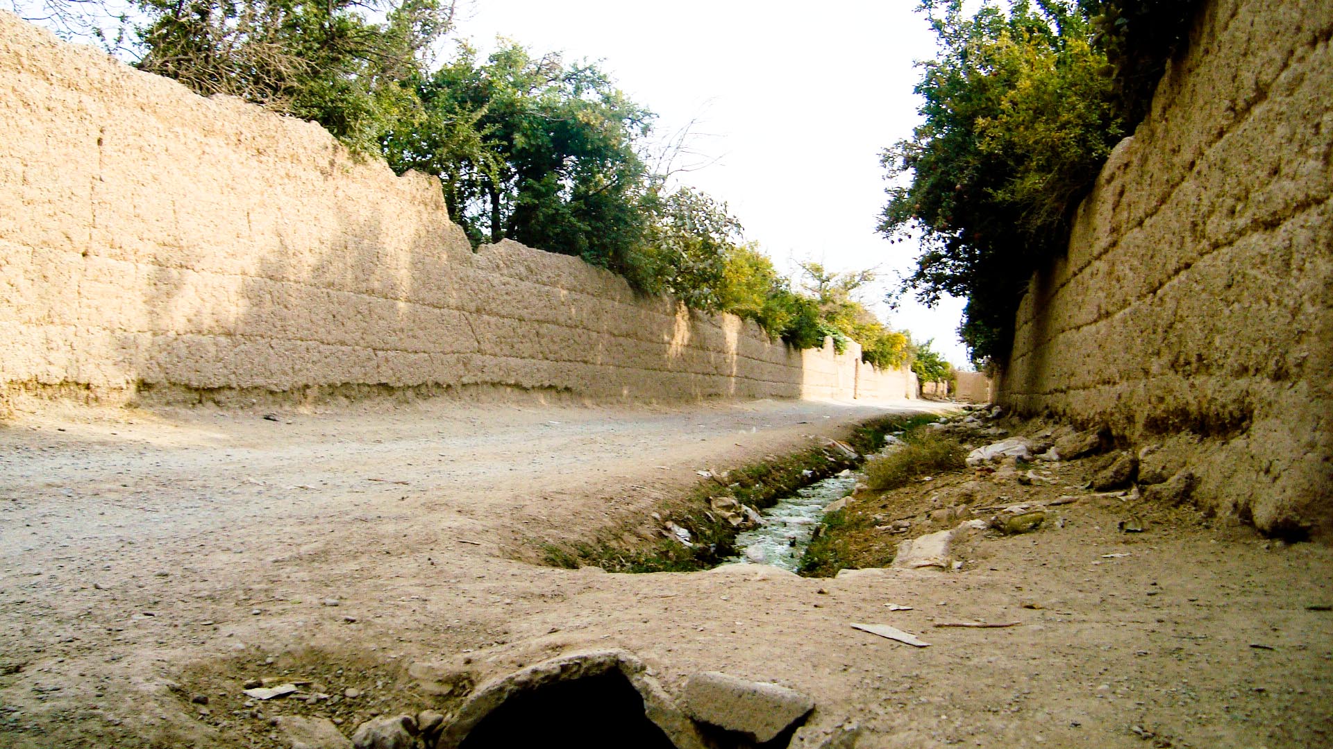 A Kuche-Bagh (en:Kucheh + garden) in en:Najaf abad, Iran