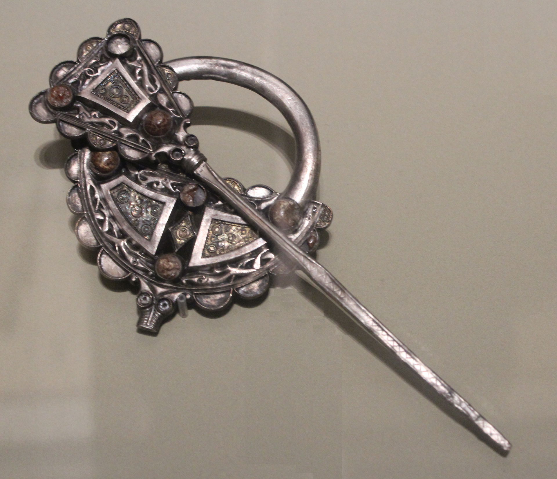 Late 9th Century silver annular brooch, 9.5 cm in length, found…