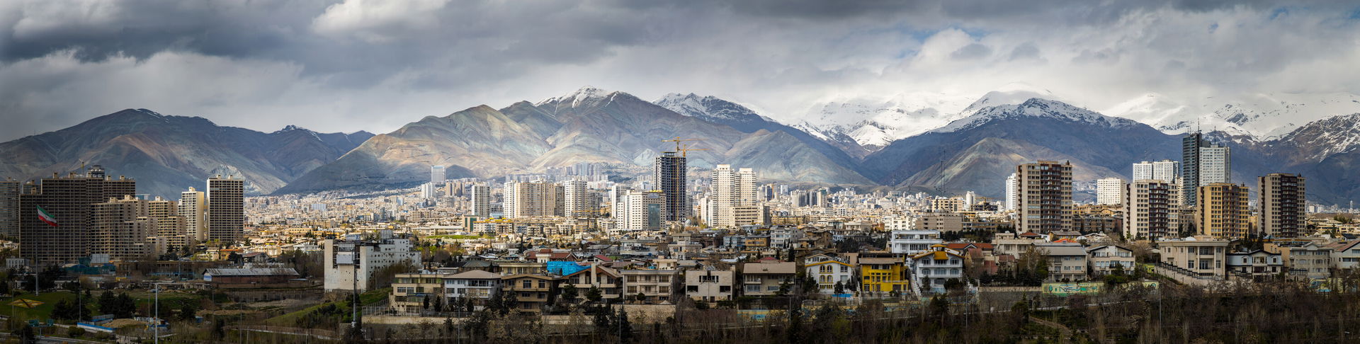 A panorama picture of north of tehran in a clean day after a ra…