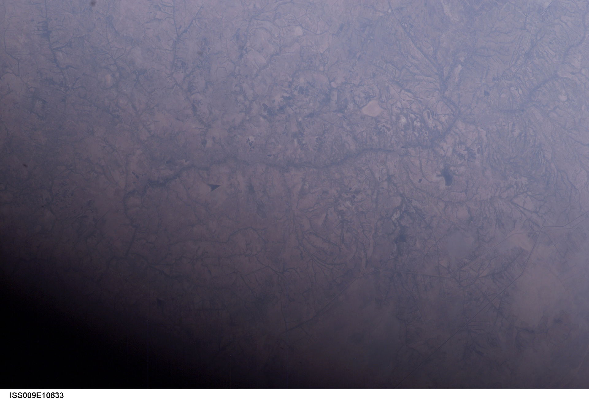 View of Iraq taken during ISS Expedition 9.