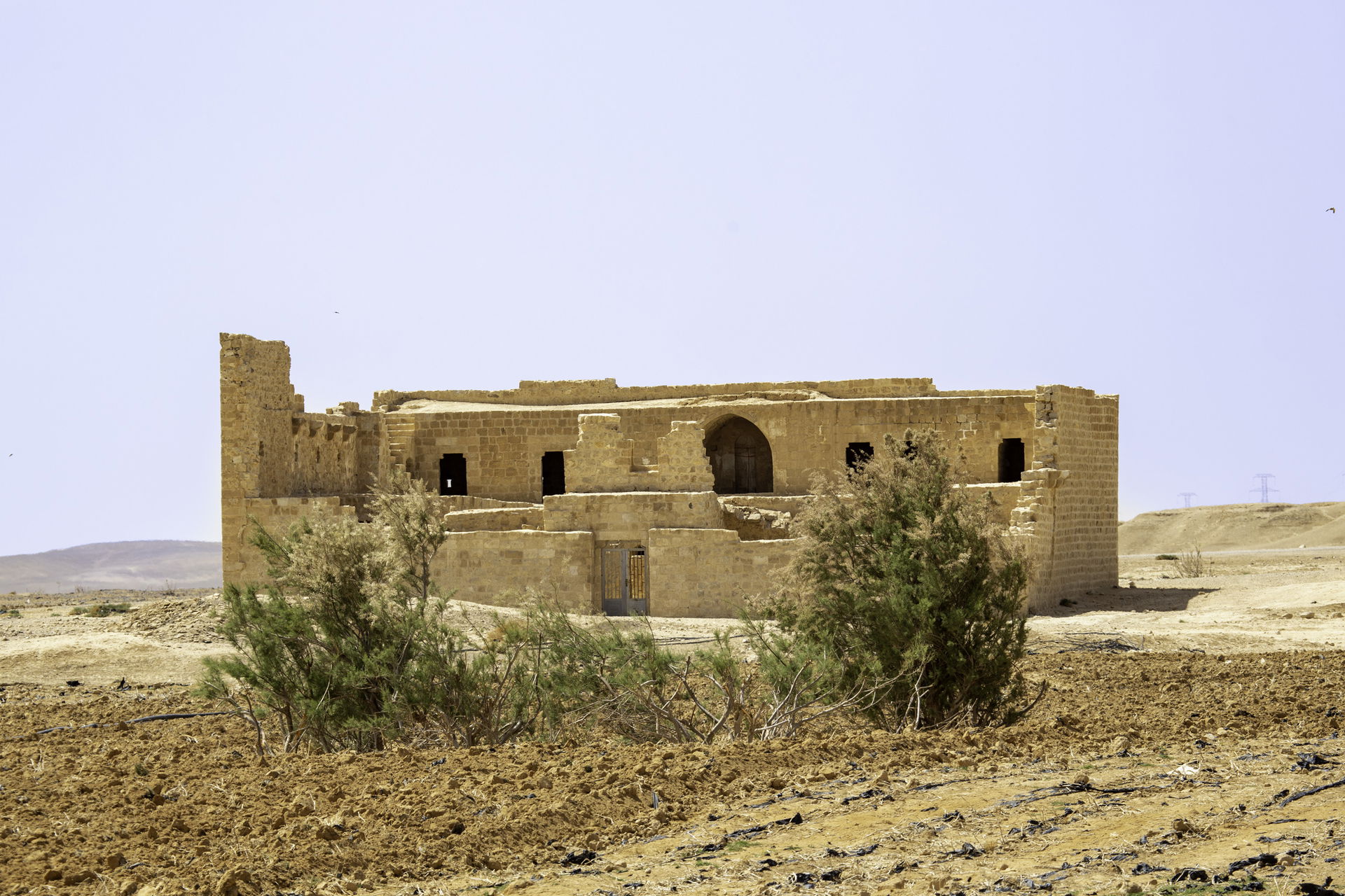صورة لقلعة الحسا التي تقع في غرب قرية الحسا في محافظة الطفيلة ا…
