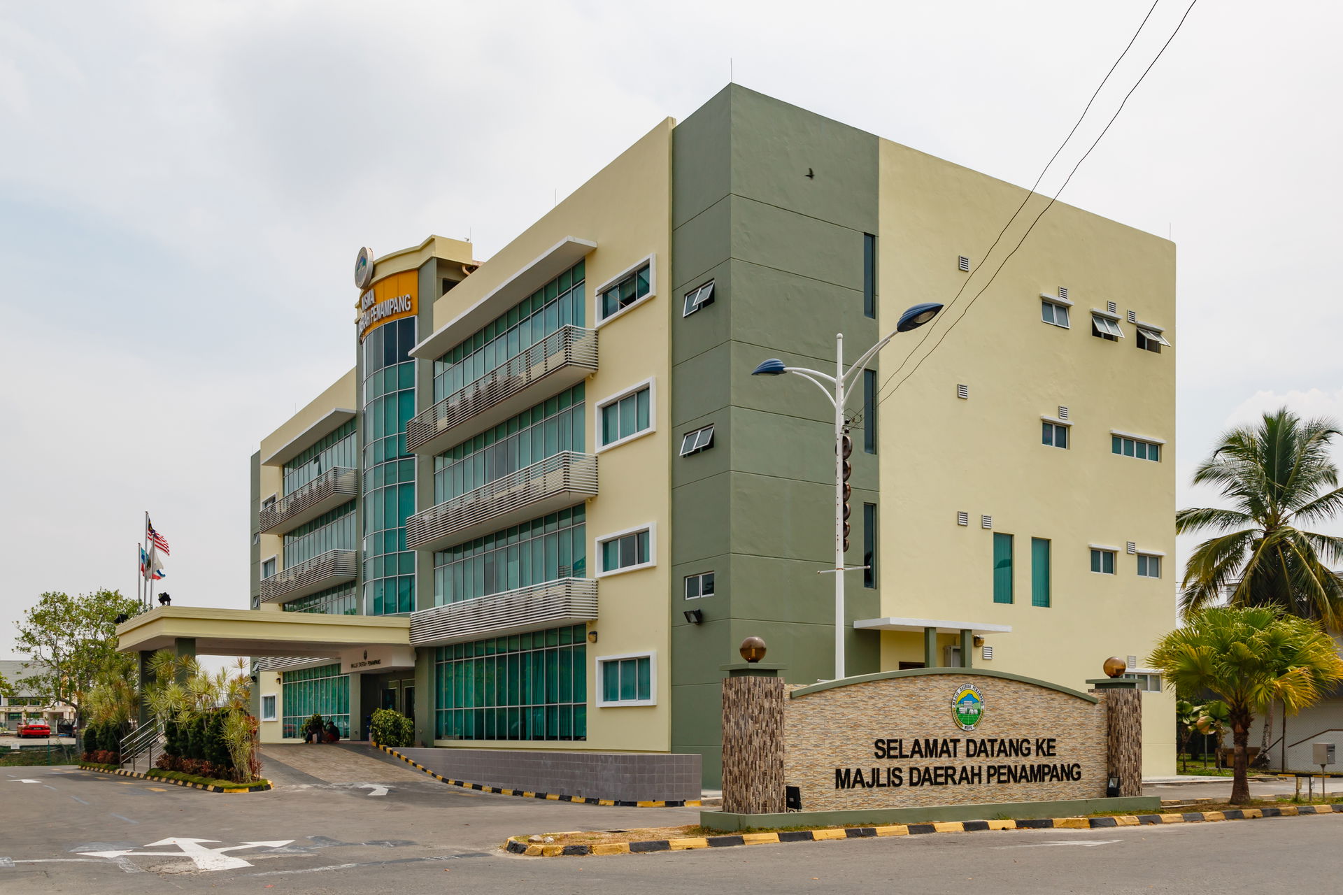 Penampang, Sabah: Building of Pernampang District Council (Wism…