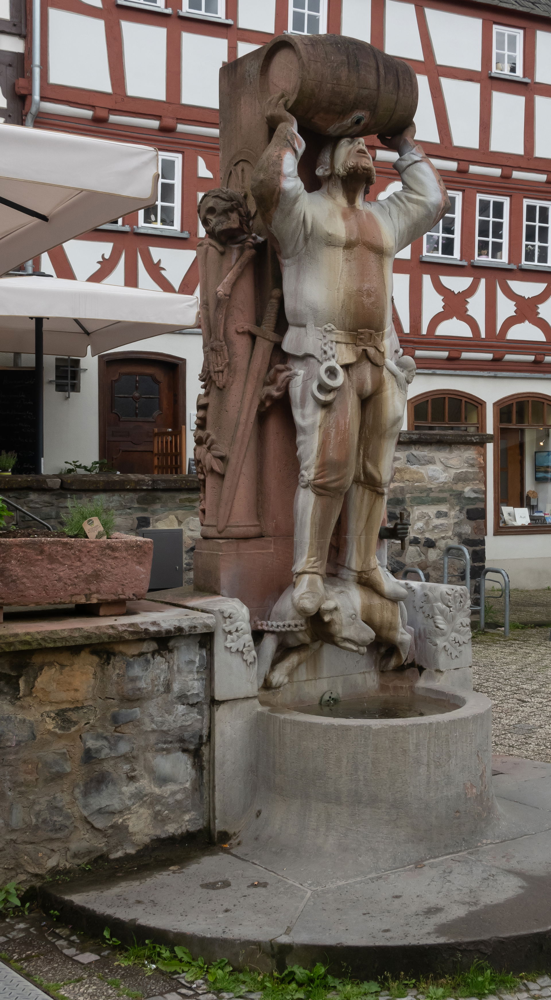 Limburg an der Lahn, sculpture in Plötze