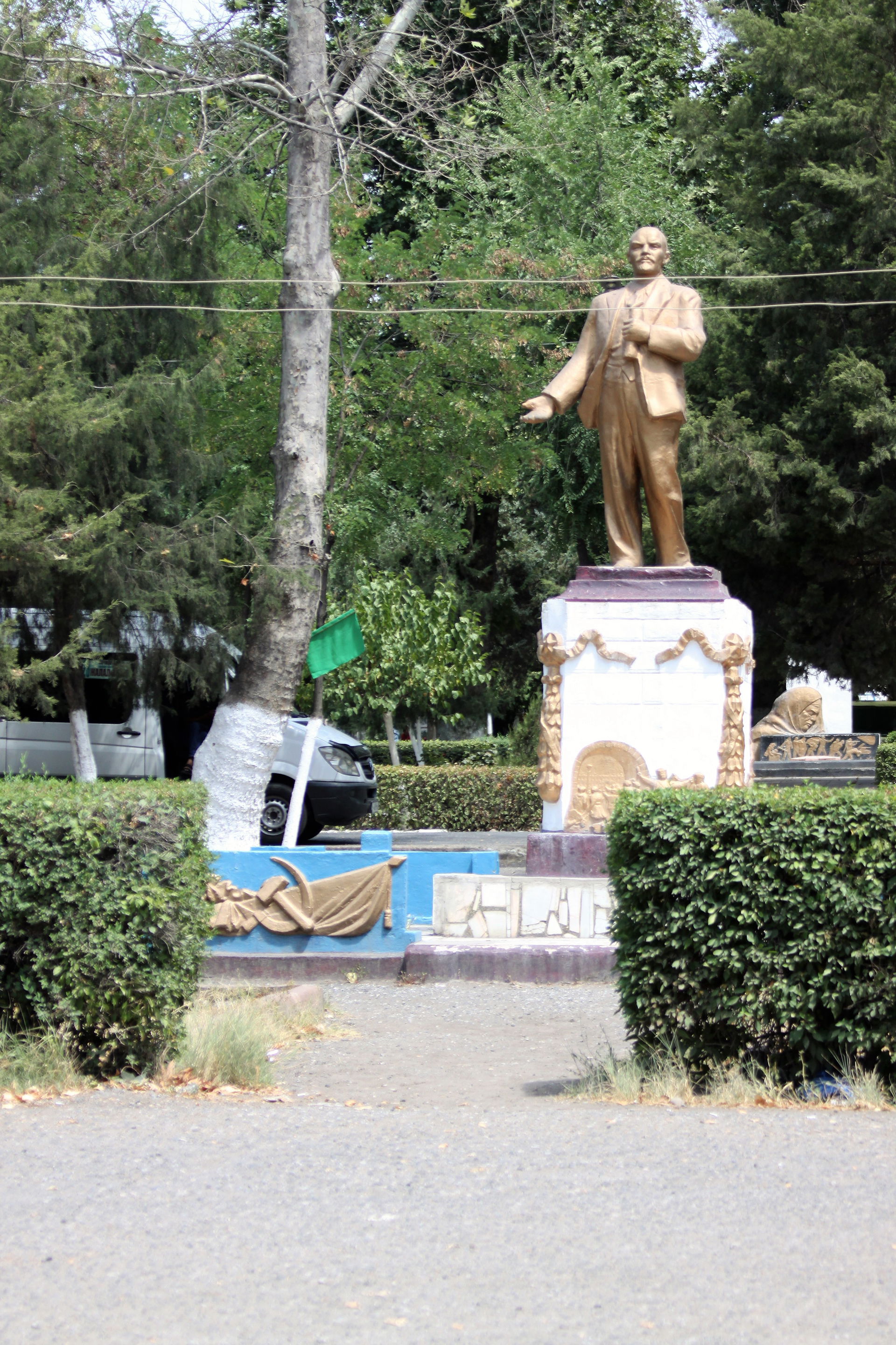 Kirghizistan 2018 - Statue de Lénine au centre ville de Kotchko…