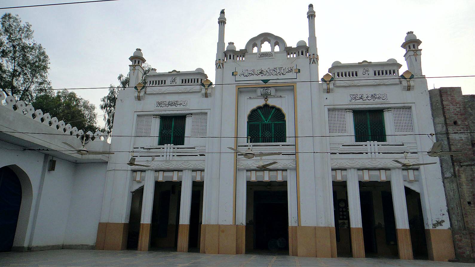 Jamia Masjid Session Court, Sialkot road, Gujranwala.