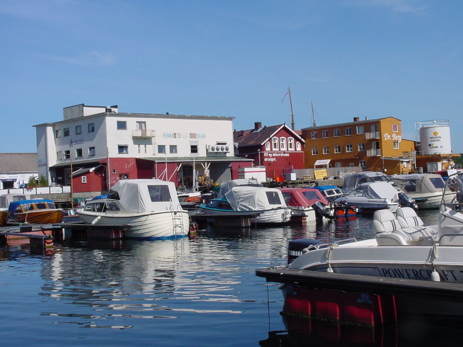 Hafen von Grimstad
Sonstiges: ...