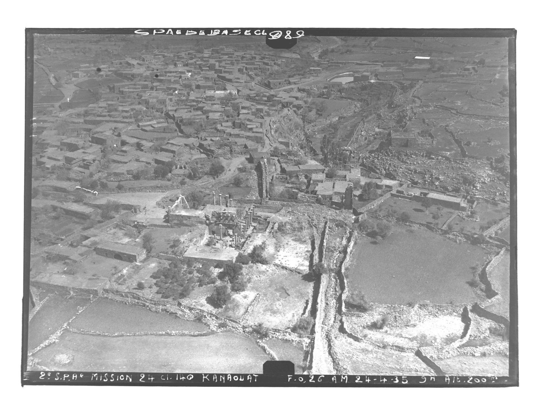 Syrie, gouvernorat de Soueïda, Qanaouat, vue aérienne oblique