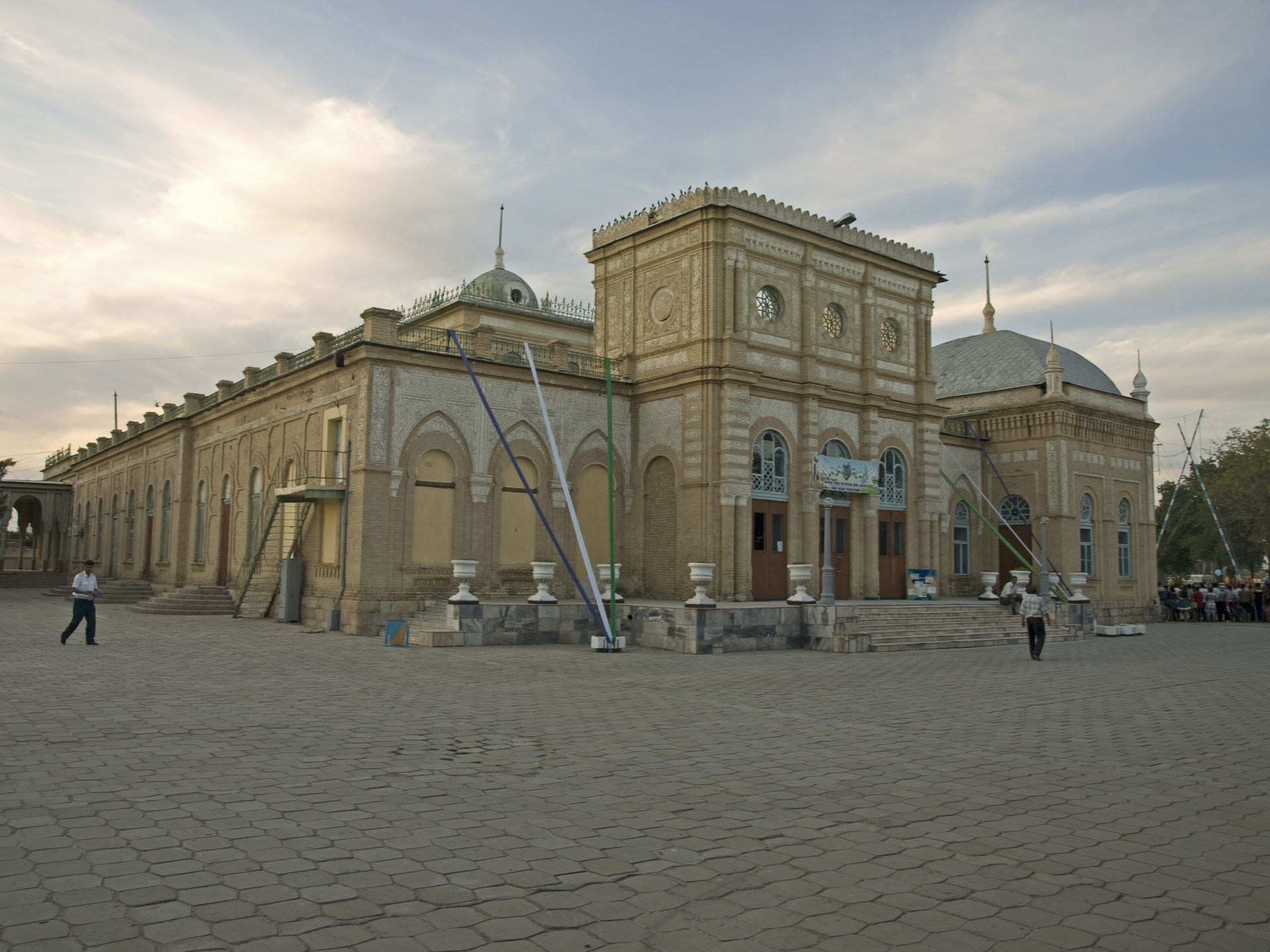 Travel Palace, southern back side, Kogon