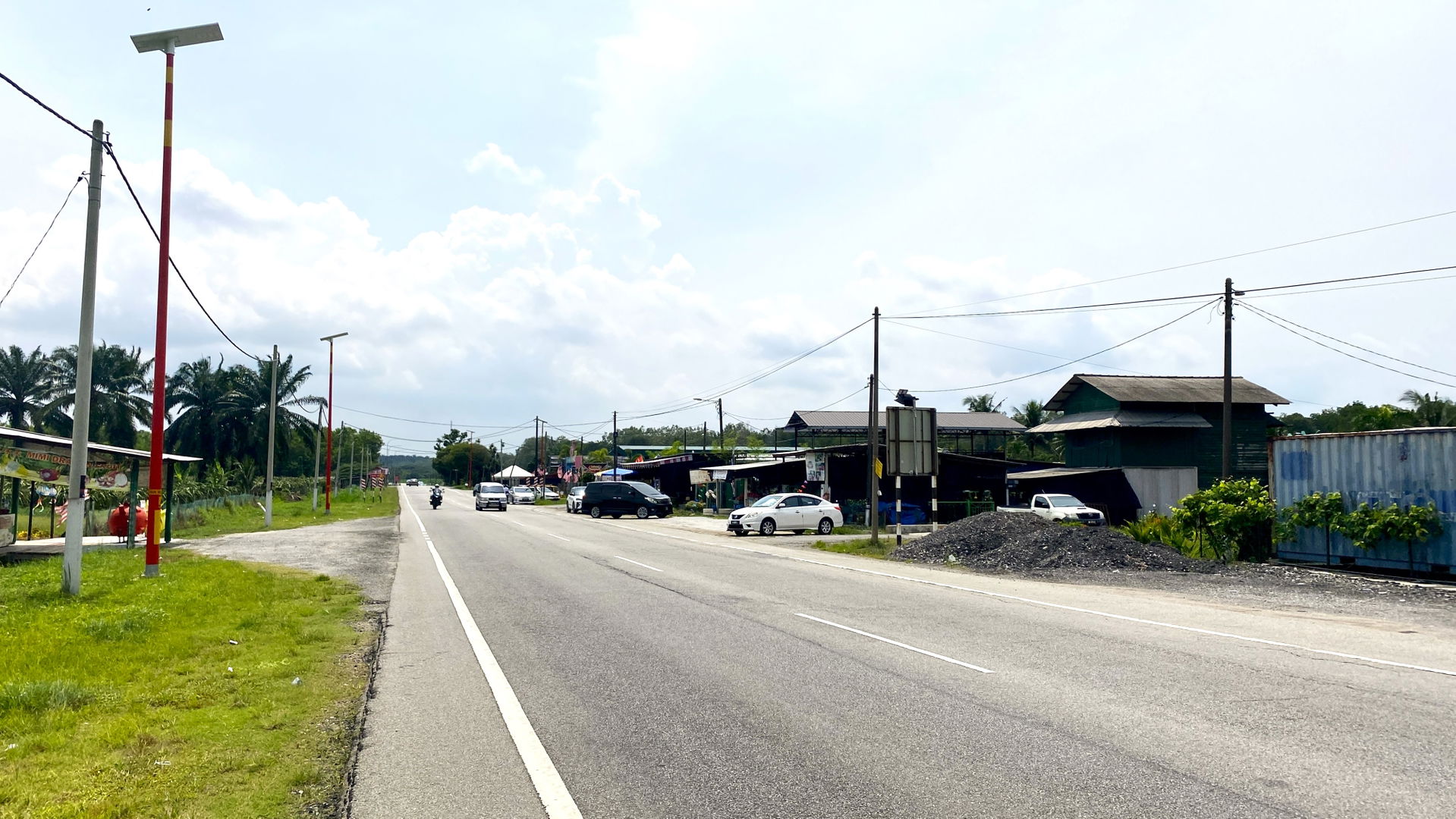 Federal Route 5 at Kampung Batu Satu, Sepang, Selangor, where m…