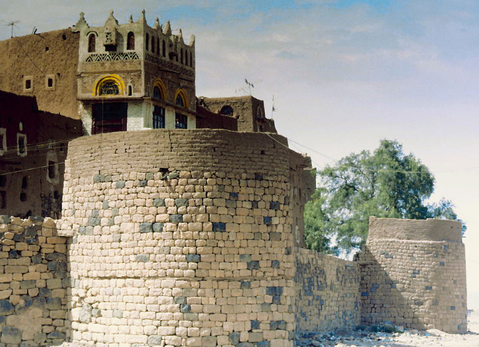 A section of the city wall. 'Amran, Yemen