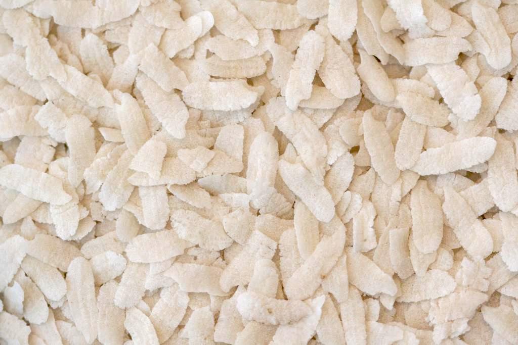 Picture showing pressed rice flakes.