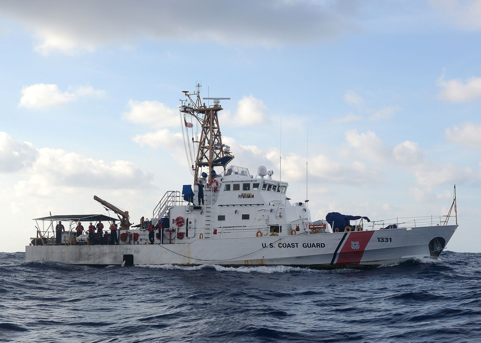 The crew of the Coast Guard Cutter Washington (WPB 1331) partic…