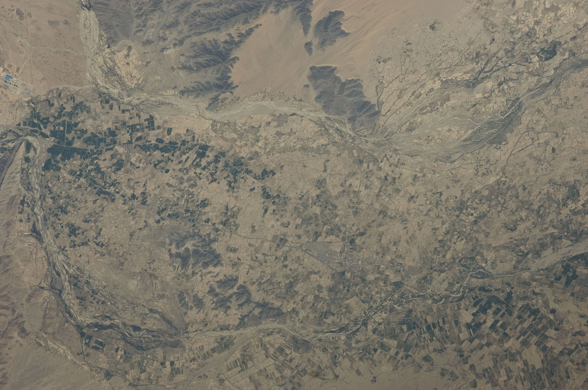 View of Yemen taken during ISS Expedition 22.