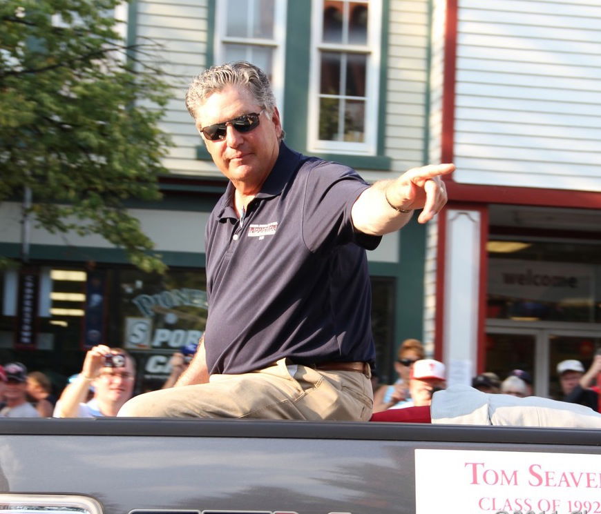 Tom Seaver at the 2011 Baseball Hall of Fame induction parade.