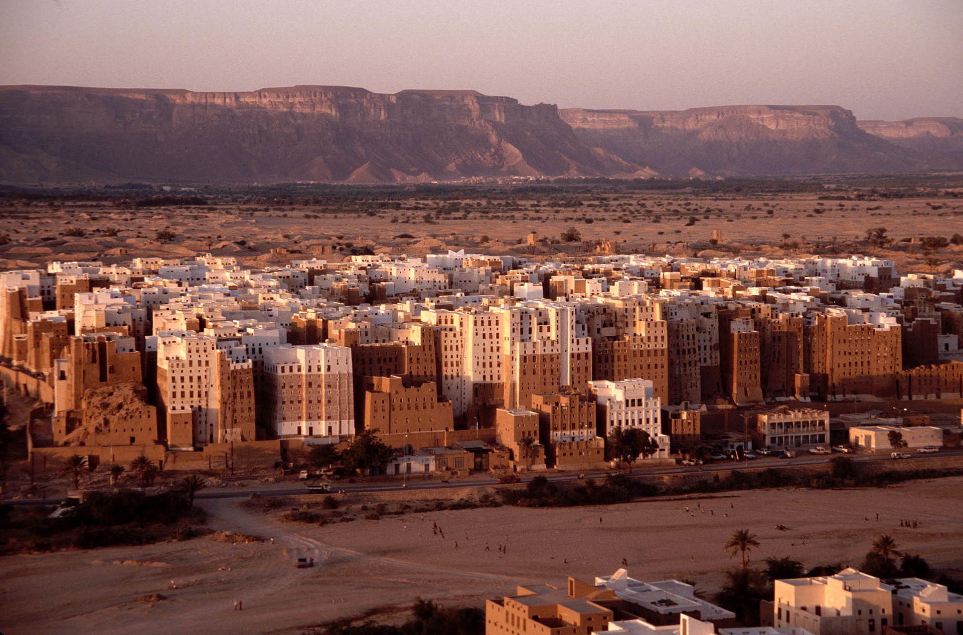 The high-rise architectures at Shibam, Wadi Hadhramaut (or Hadh…