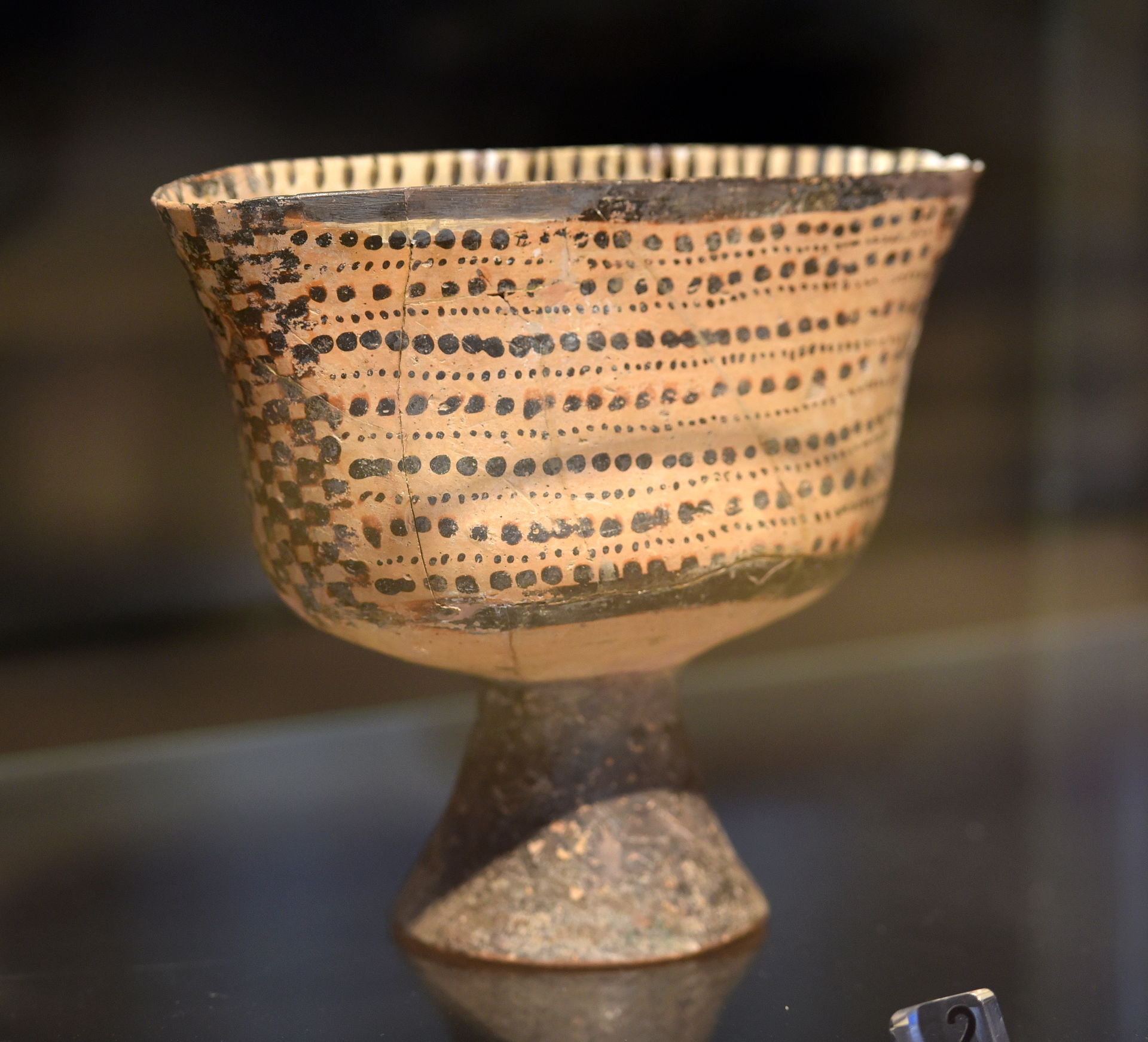Painted pottery goblet. From Yarim Tepe, Iraq. Halaf culture, 5…