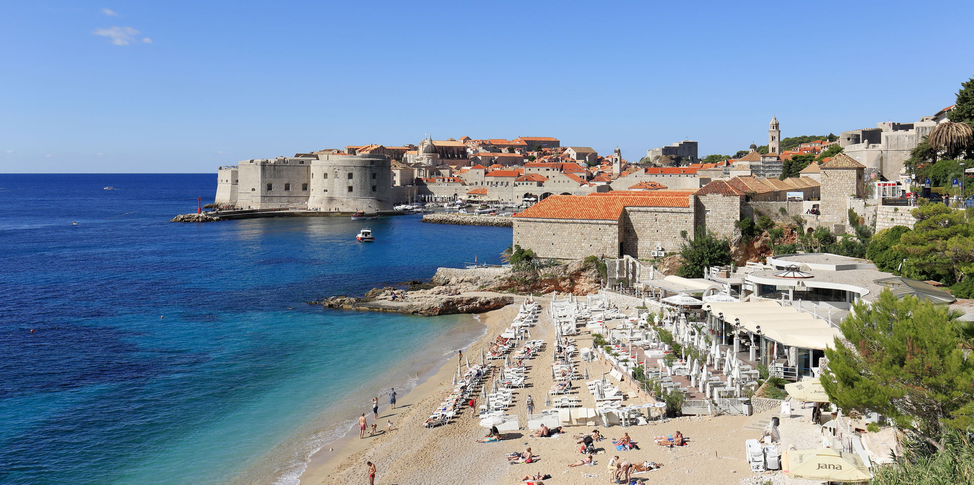 Panoramic view of the old city of Dubrovnik, UNESCO World Herit…