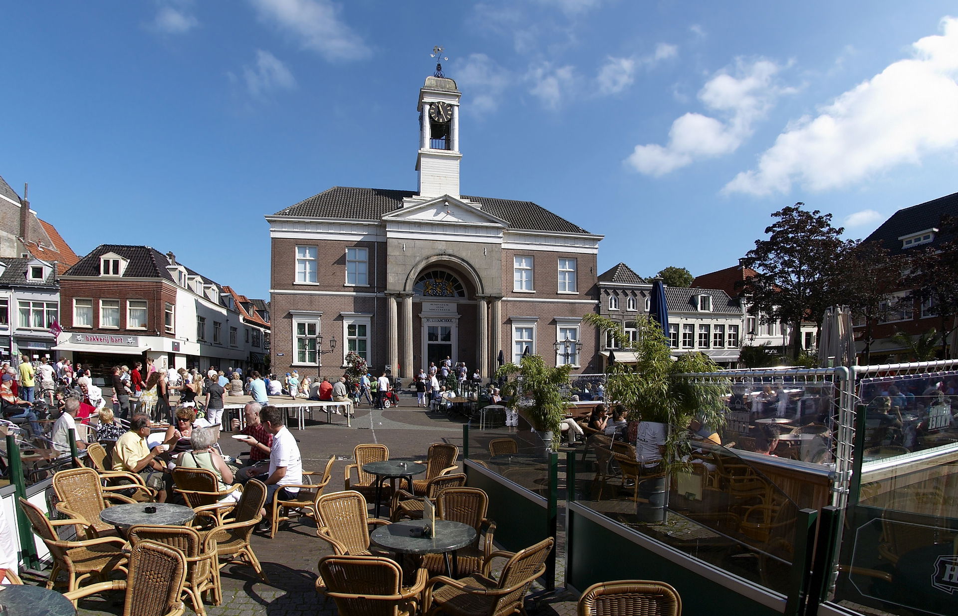 Voormalig Stadhuis nu in gebruik als trouwzaal en muziekschool.…