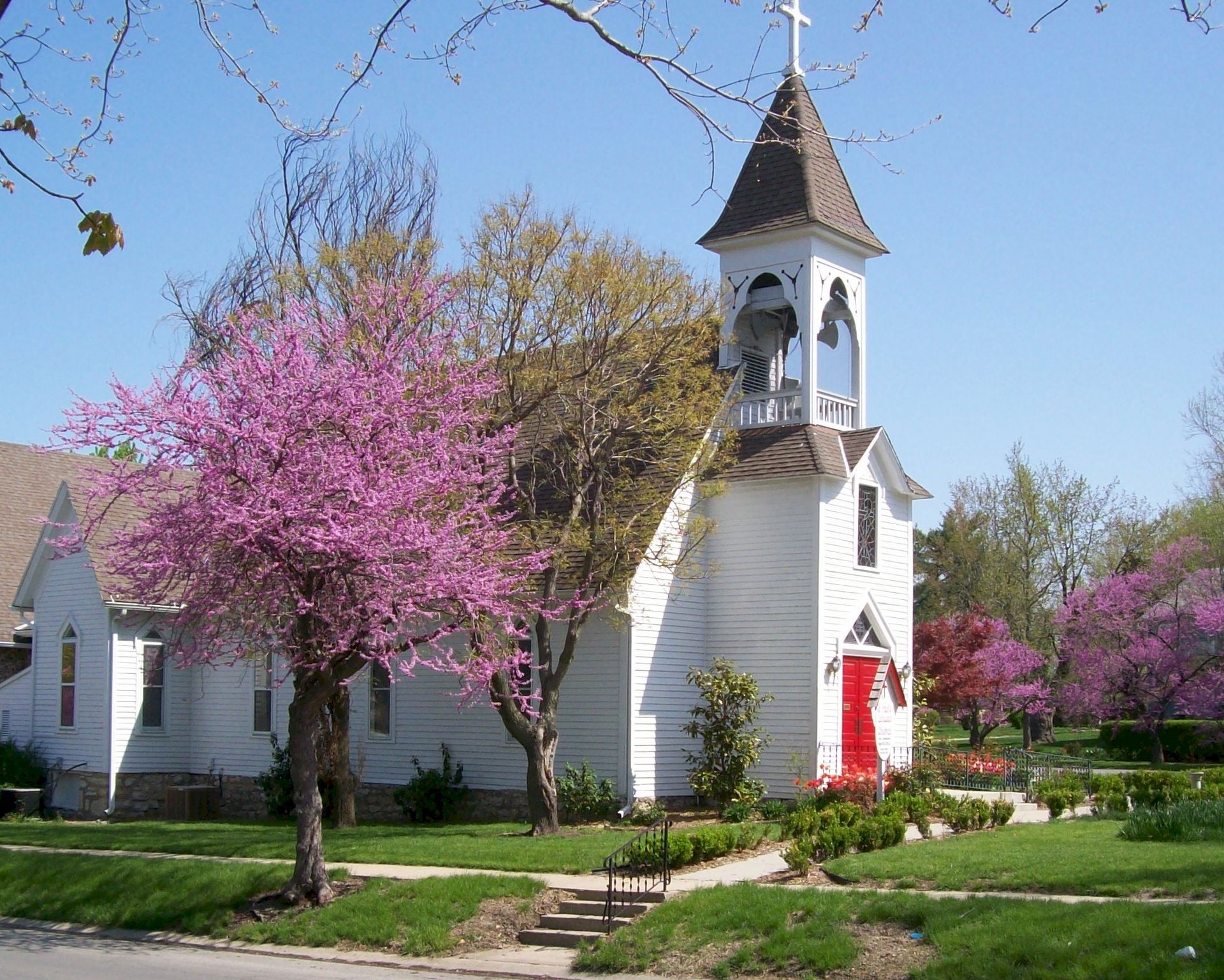 St Paul's Church, March 29, 2008
Green and 5th Street Lee's Sum…