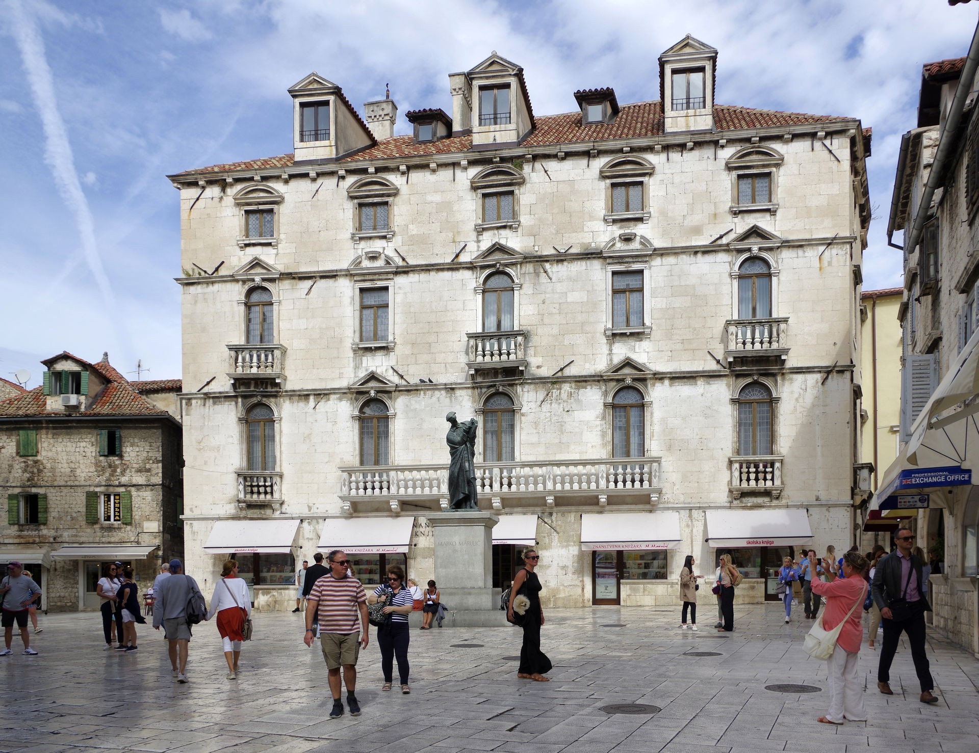 Croatia, Split, Building at  am  Trg Braće Radić with monument …