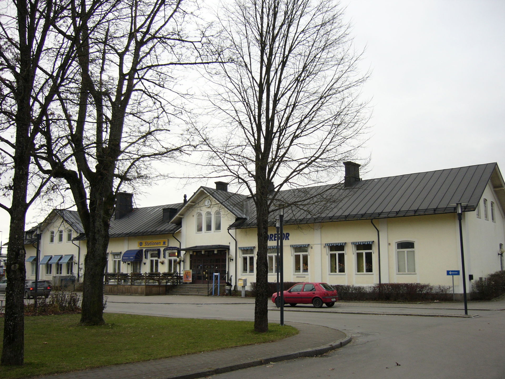 Järnvägsstationen i Älmhult, Railroad station Älmhult