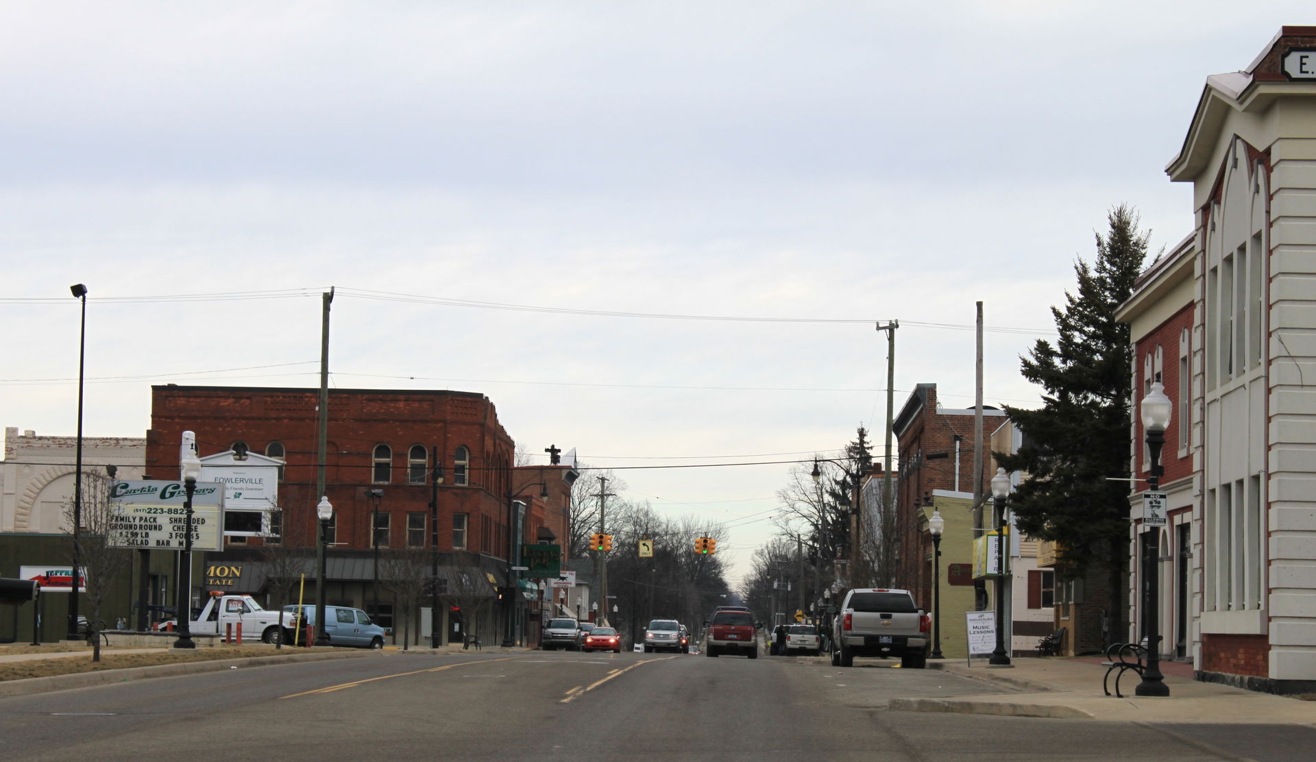 Downtown Fowlerville Michigan, Grand Avenue at Church Stree, fa…
