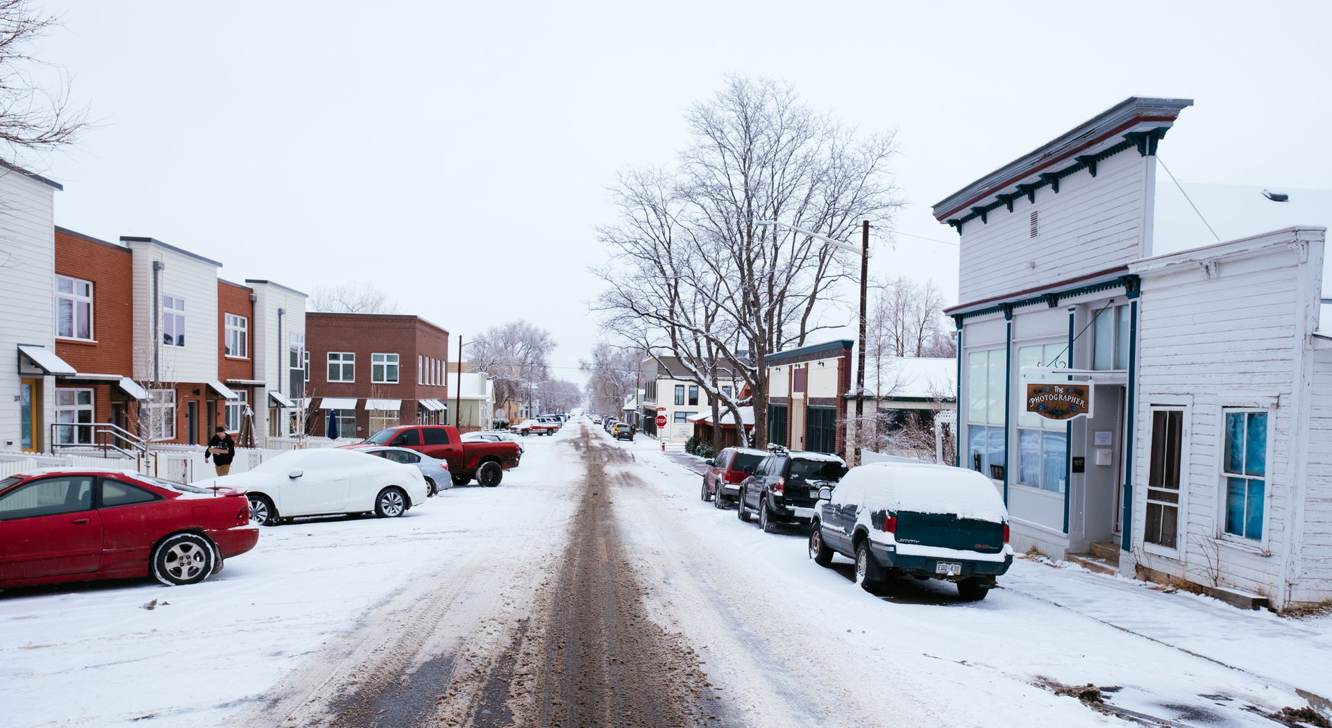 Looking East on E Simpson Street toward Iowa Ave