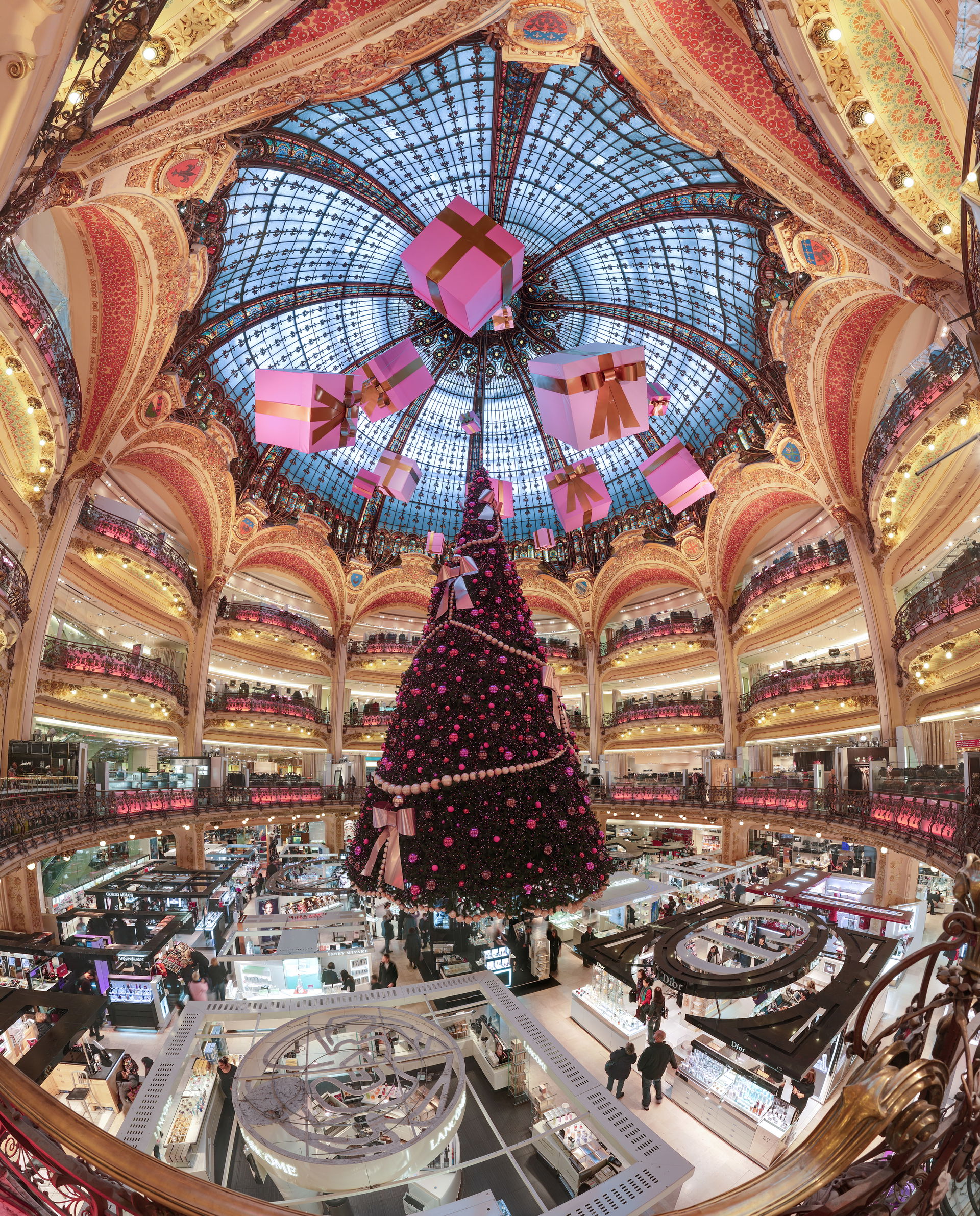 Dome and balconies of Galeries Lafayette store, lady section, i…